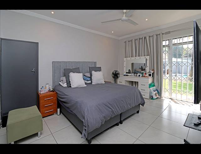 4 BEDROOM FREEHOLD FOR SALE IN SYDENHAM